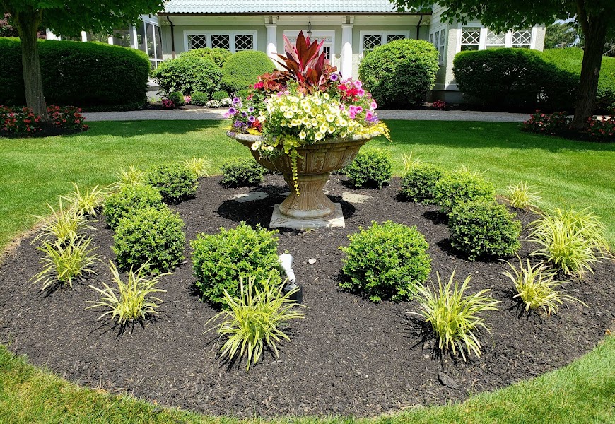 Sarlos crew's beautiful garden bed installation on Long Island